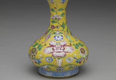 图片[2]-Painted enamel garlic-head vase with floral decoration , Kangxi reign (1662-1722), Qing dynasty-China Archive